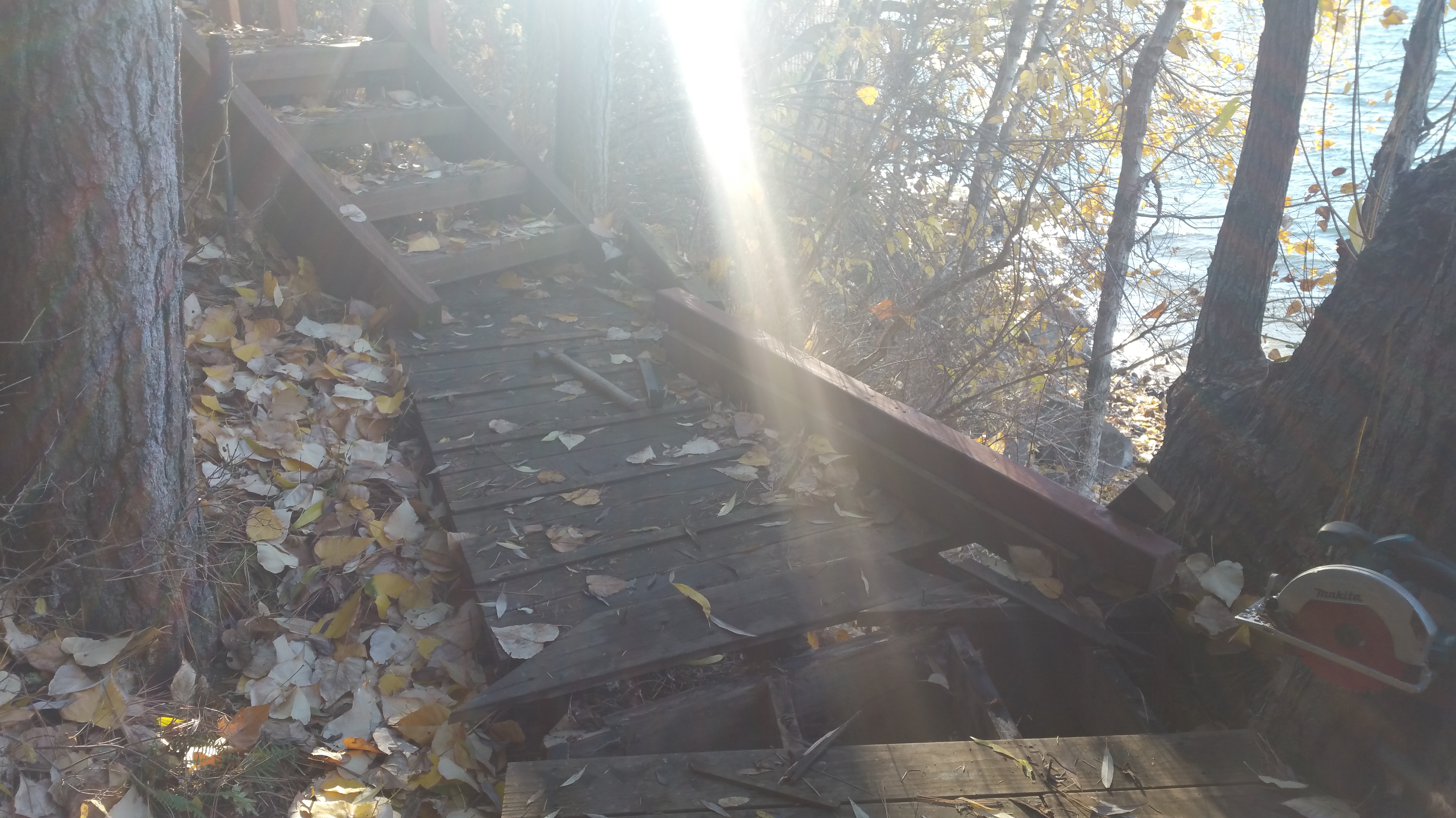 Lake Access Deck, Dock & Diving