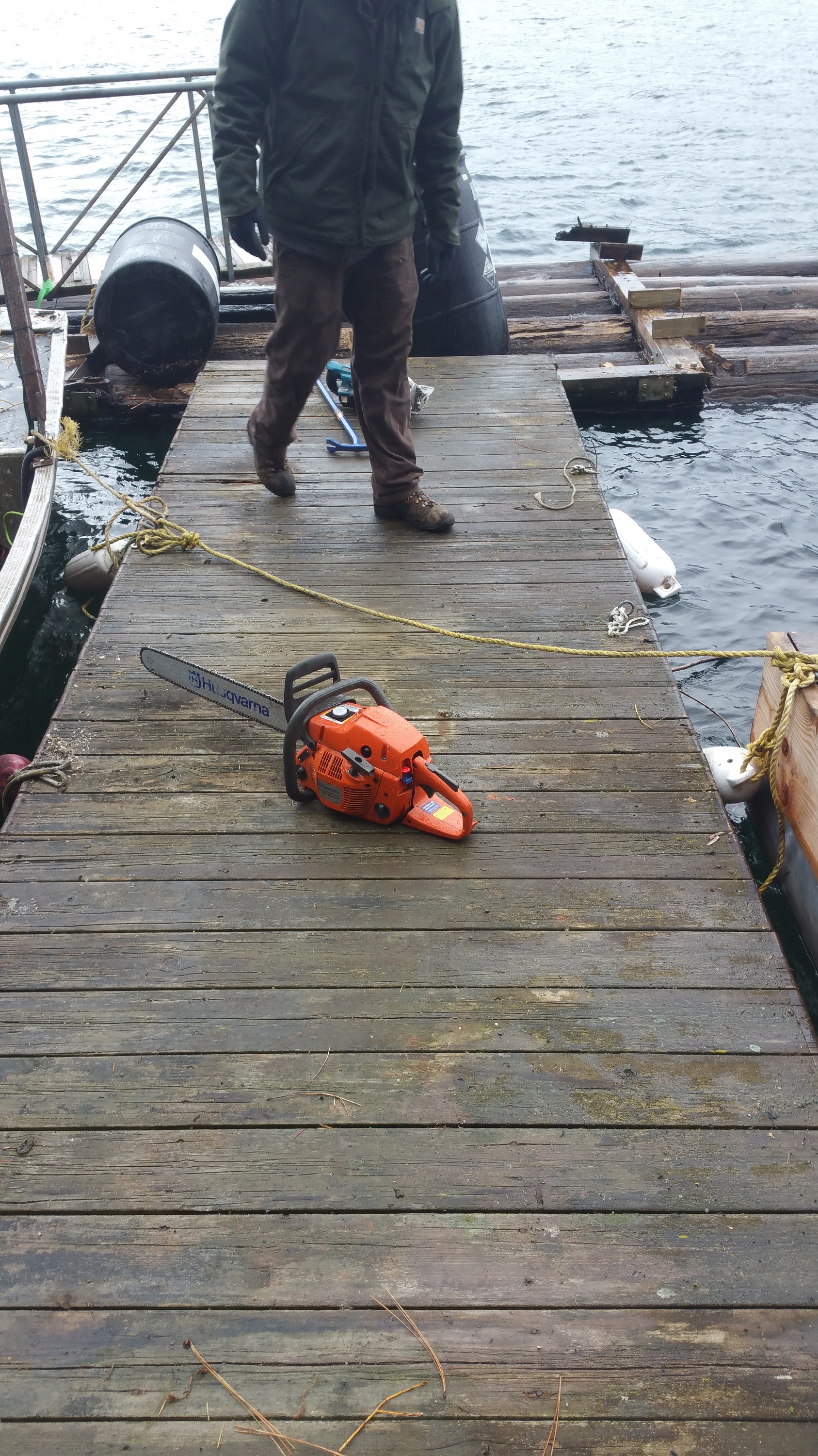 Cedar-Float-Log-T-Dock